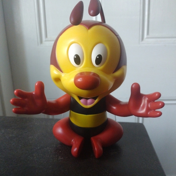 Epcot Spike the Bee Sipper - Picture 1 of 4